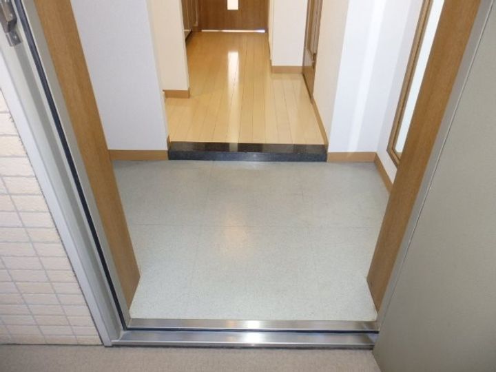 サンテミリオン池袋IIの玄関