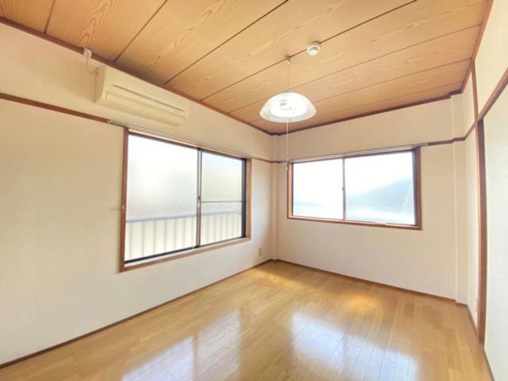 若草ハイツの内装