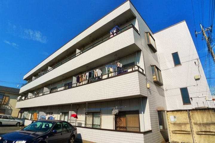 壱番館の外観