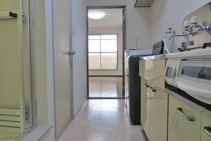 サンパレス成田町の玄関