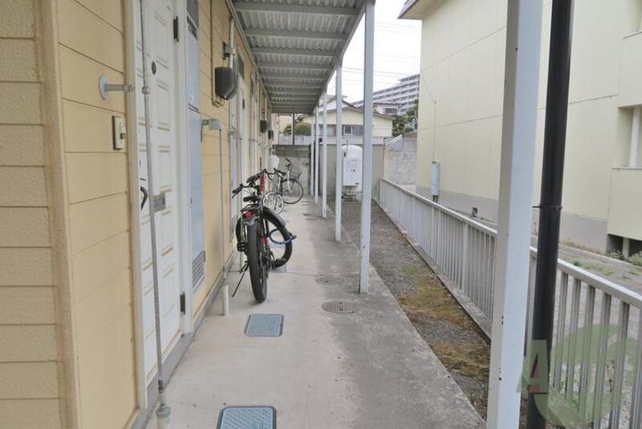 サンパレス成田町の周辺