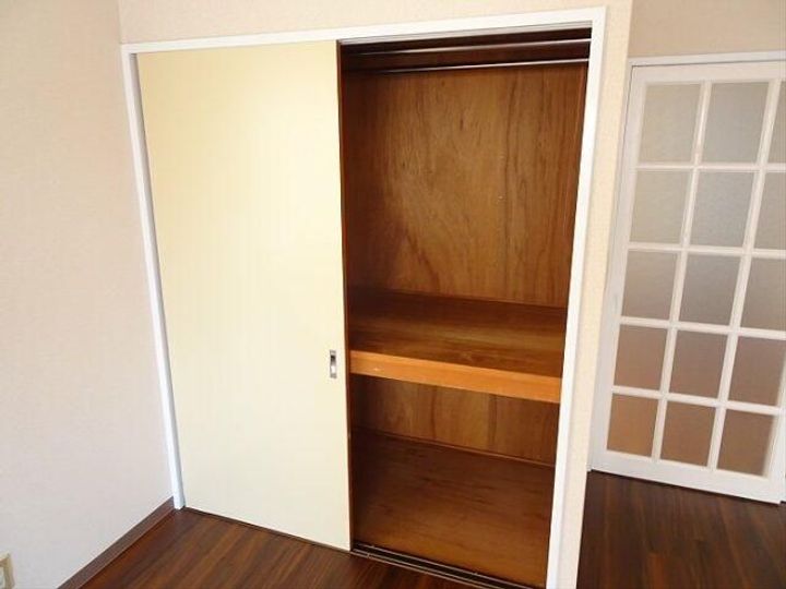 東京都世田谷区赤堤4の賃貸マンションの内装