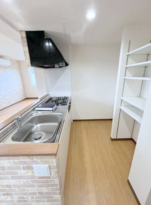 エアフォルク学園前のキッチン