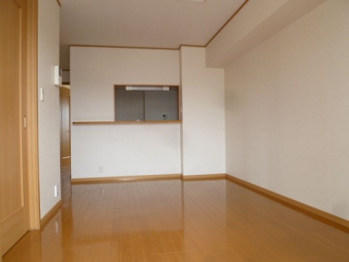 三重県伊勢市小俣町本町(アパート)の賃貸物件の居間