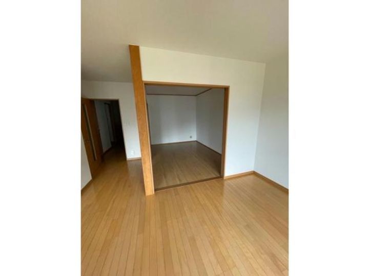 広島県福山市神辺町大字川南の賃貸マンションの内装