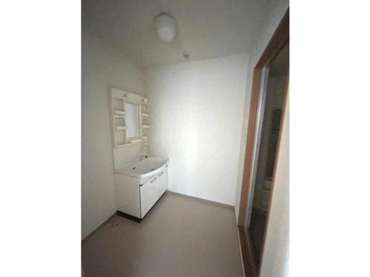広島県福山市神辺町大字川南の賃貸マンションの内装