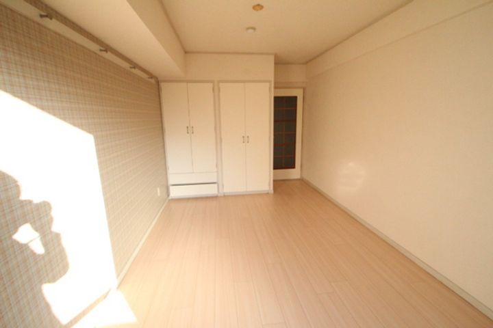 ハイツたかすの居間