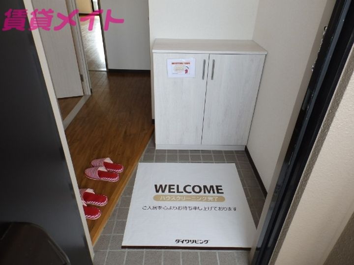 メルベーユMの玄関