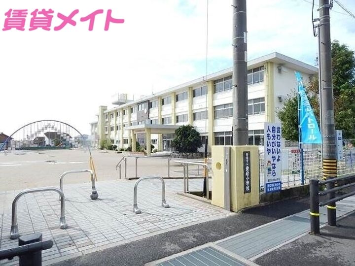 メルベーユMの周辺