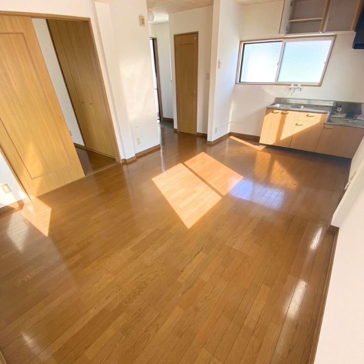Gハウス本町Iの居間