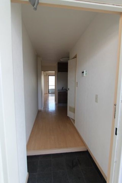 エクセルコート西本町の玄関