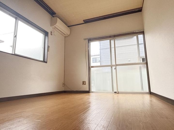 ニューベアーハイツの居間