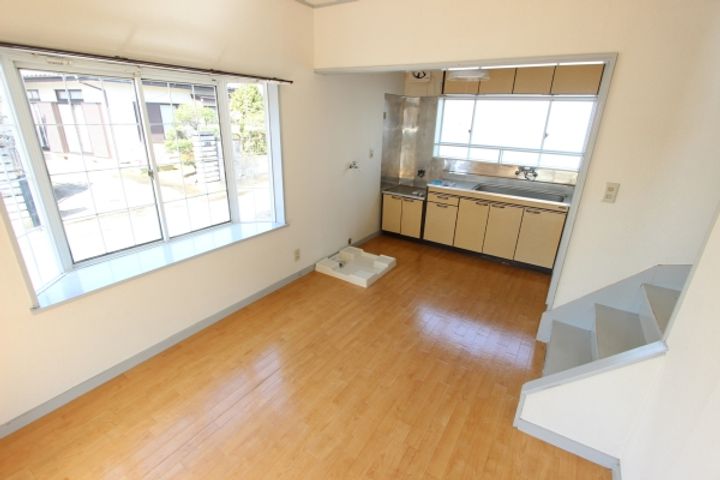 茨城県土浦市右籾(一戸建)の賃貸物件の居間