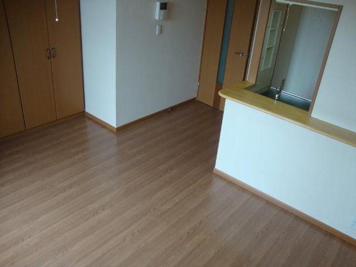 群馬県高崎市箕郷町生原(アパート)の賃貸物件の居間
