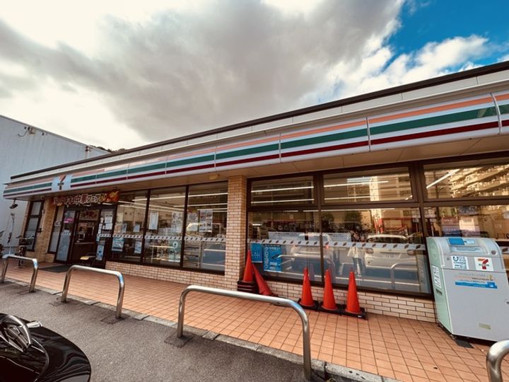 ソリッド磯子弐番館の周辺