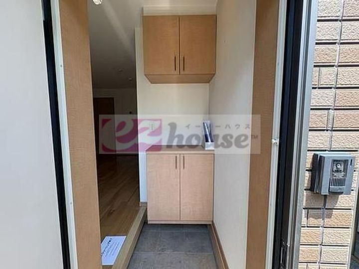 東京都杉並区下高井戸3(アパート)の賃貸物件の玄関