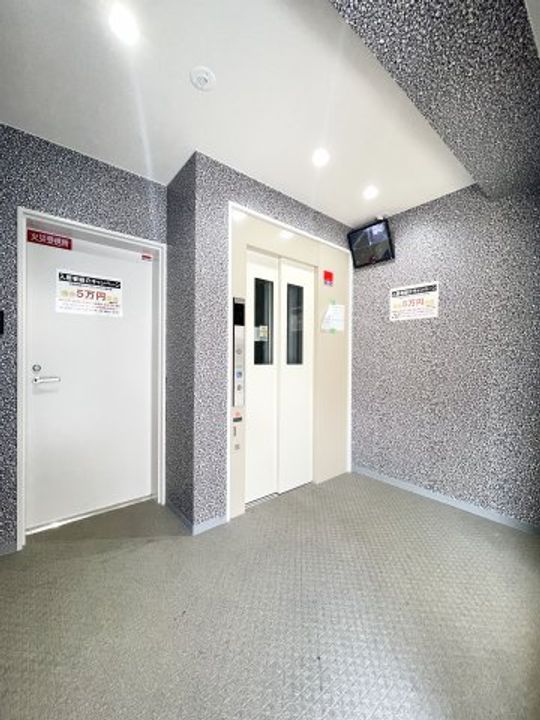 ナニワ5番館の地図