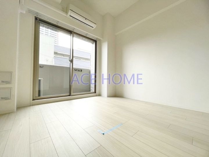 エスリード新福島の居間