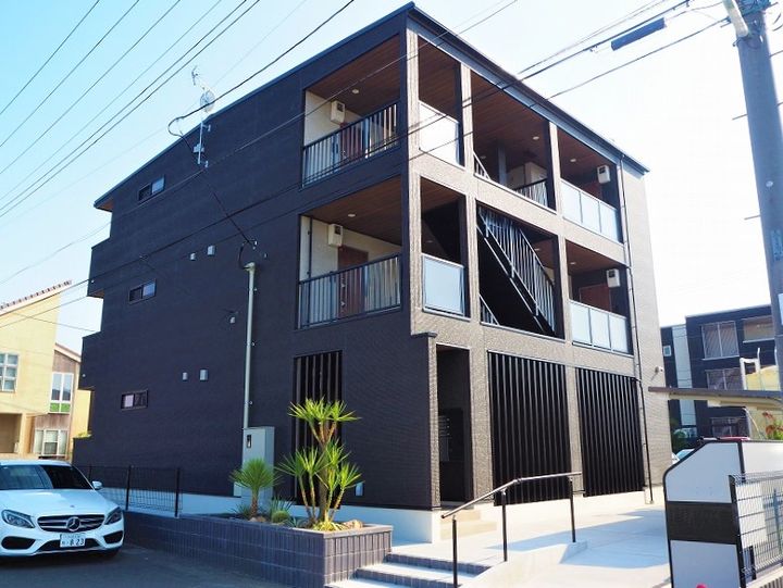 リ・ベストIの外観