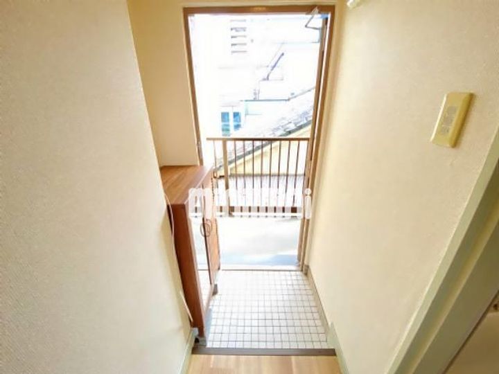 西小岩コーポの玄関