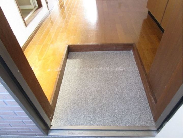 シティーハイツかすみの玄関