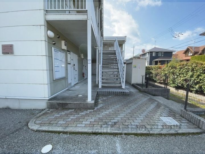 レオパレス佐和山の地図