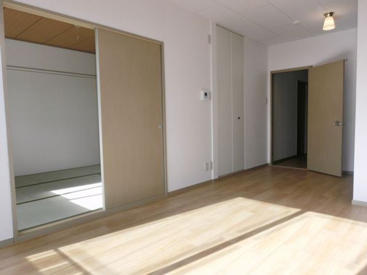 エクセレント熊野の内装