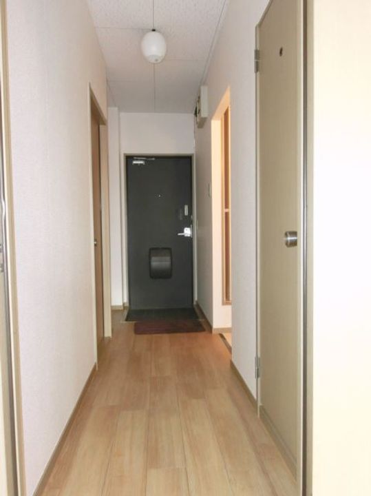 エクセレント熊野の玄関