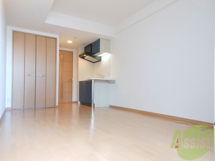 カスタリア三宮の居間