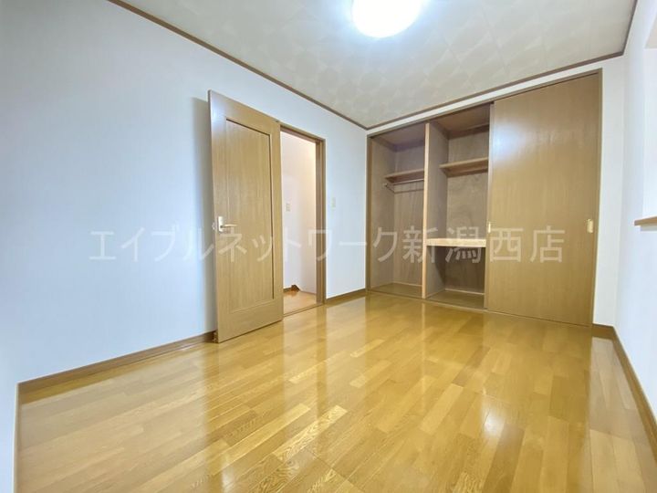 ハイエストヒル寺尾の内装