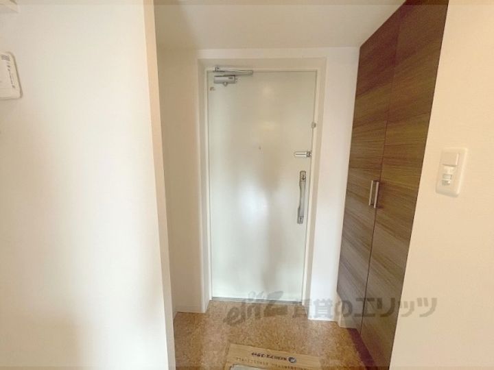 Luxe布施北2の玄関