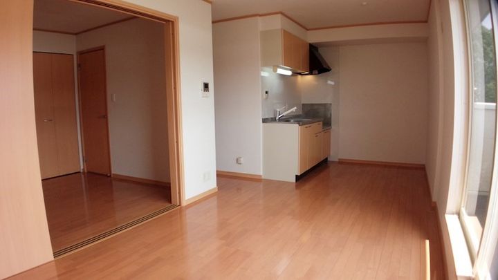 福岡県久留米市上津町(アパート)の賃貸物件の居間