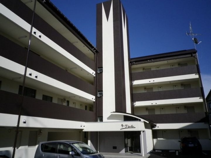 広島県東広島市西条町助実(マンション)の賃貸物件の外観