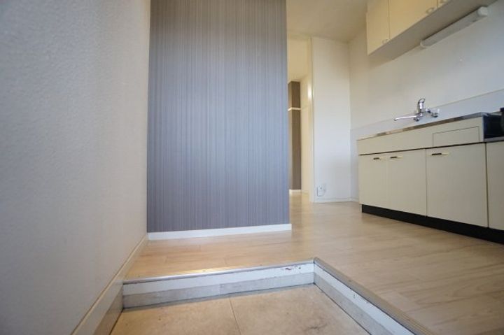 アカデミア横河原駅前の玄関