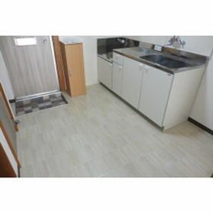 太陽マンション105棟の玄関