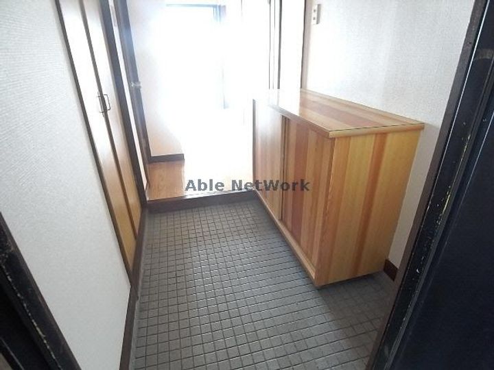 ファミールうすずみの玄関