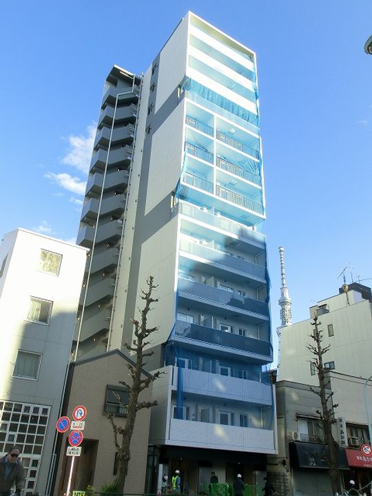 ラクラス浅草の外観