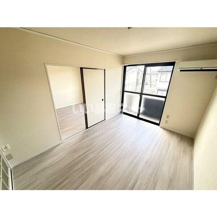 栃木県宇都宮市鶴田町(アパート)の賃貸物件の居間