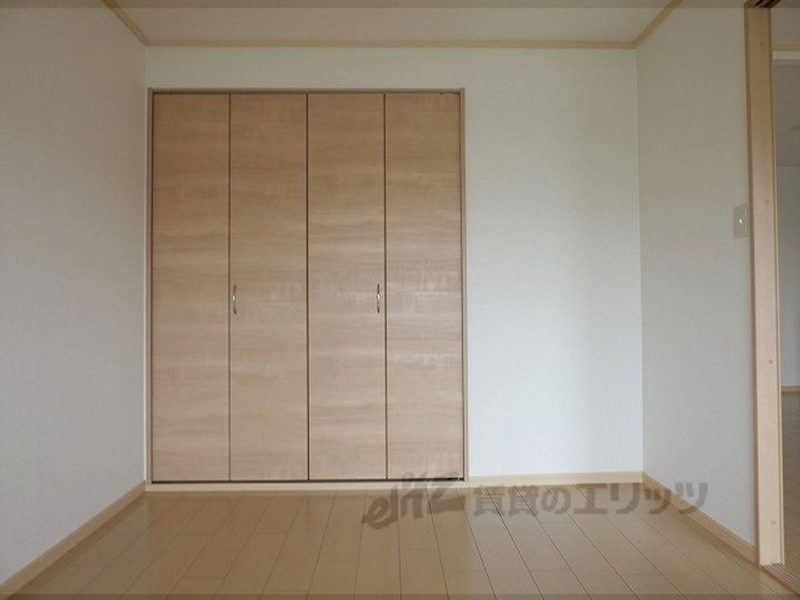 フリーダム常吉の居間