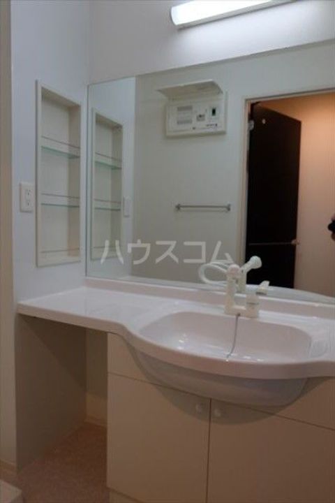 シャ・ペルサン Cの内装