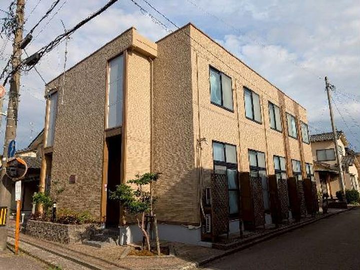 レオパレスダイアナの外観
