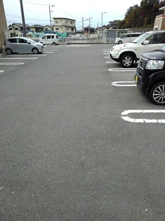サンリットスクエアIIIの地図
