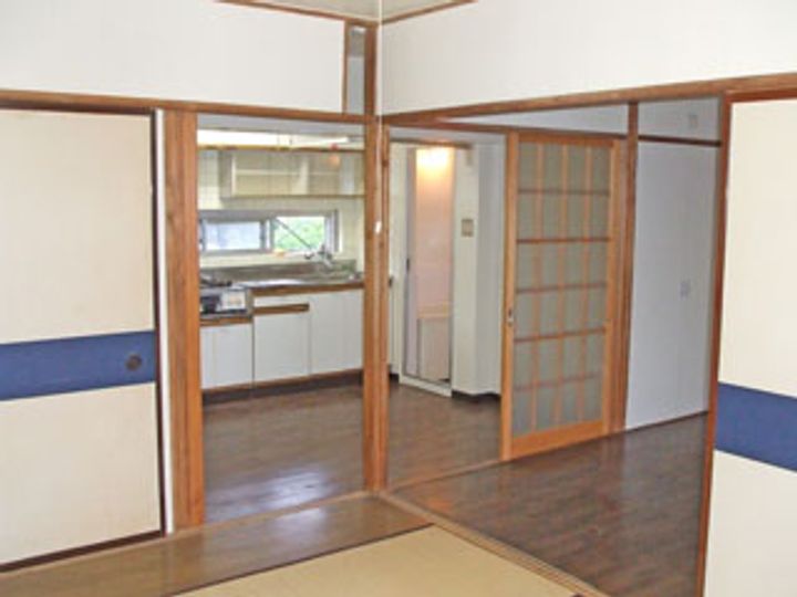 静岡県静岡市葵区西草深町(マンション)の賃貸物件の居間