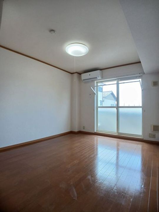 和歌山県和歌山市紀三井寺(アパート)の賃貸物件の居間