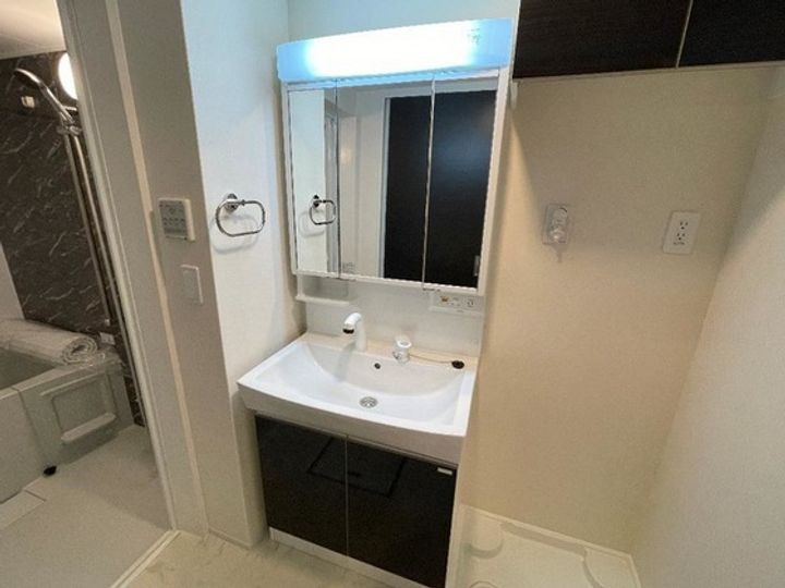 プラッツ・ユーたかまつの内装