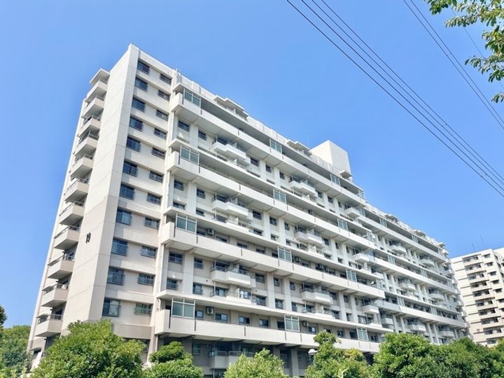若葉台団地2-19棟の外観