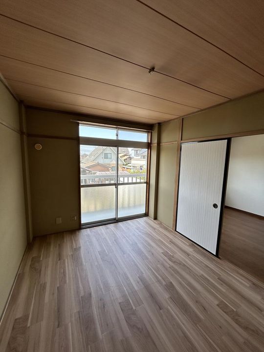 シティーハイツEiの居間