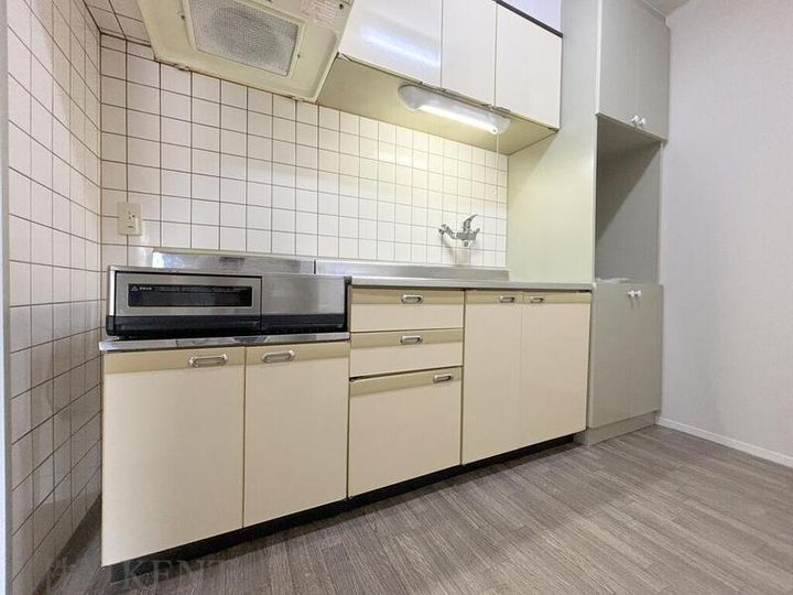ドエル西町のキッチン