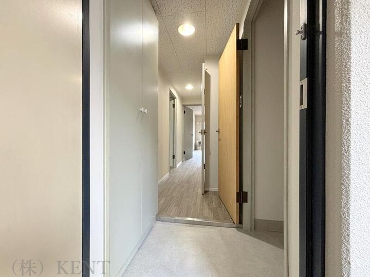 ドエル西町の玄関