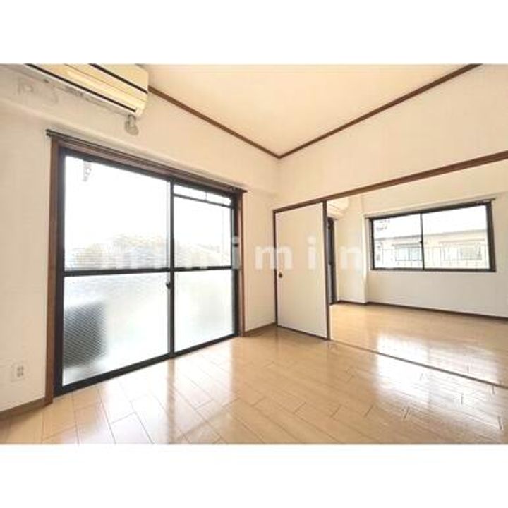 熊本県熊本市東区尾ノ上4(マンション)の賃貸物件の居間